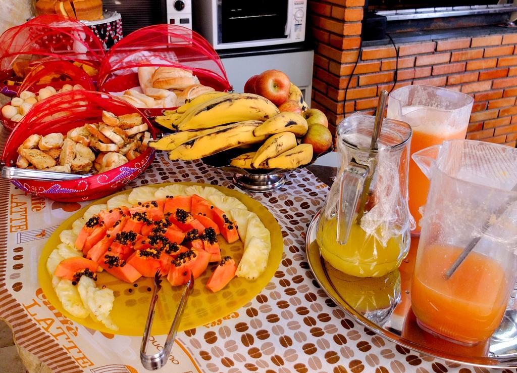 Hostel Pampulha Бело Оризонти Екстериор снимка